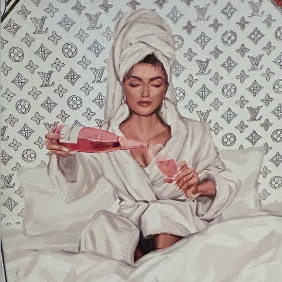 Louis Vuitton Luxury Art Print with Woman champagne NWT - Picture 2 of 5
